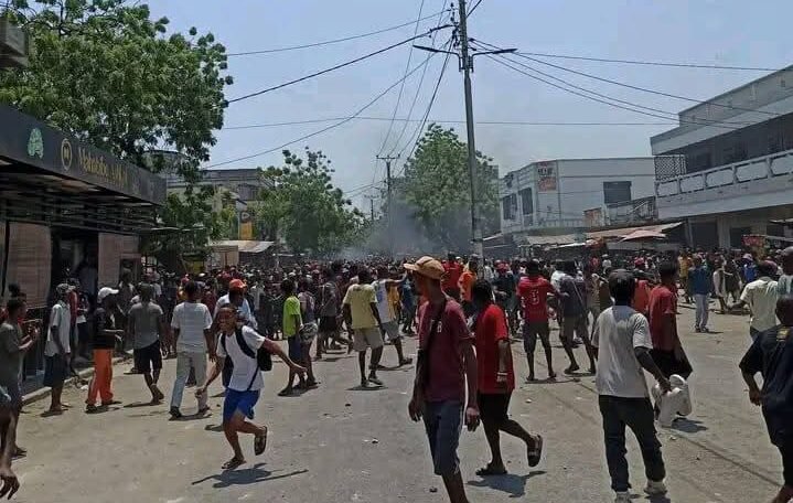 Madagascar : au moins cinq morts lors de manifestations à Antananarivo 8 Madagascar au moins cinq morts lors de manifestations à Antananarivo