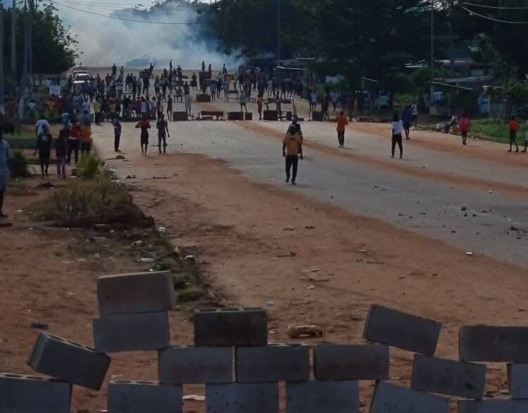 Côte d’Ivoire, Toumodi, Yamoussoukro, Kami, Manifestations, Quatrième mandat, Alassane Ouattara, Maintien de l’ordre, Décès, Barricades, Gendarmerie nationale, Traumatisme crânien, Enquête judiciaire, Sécurité intérieure