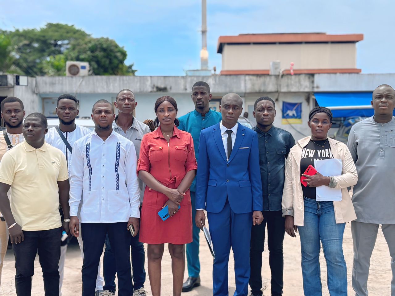 Côte d’Ivoire, SNGTIVO-CI, véhicules d’occasion, décret 2017-792, élection présidentielle 2025, Alassane Ouattara, importateurs de véhicules, transitaires, économie ivoirienne, chômage, secteur automobile, environnement, pollution, transport urbain,