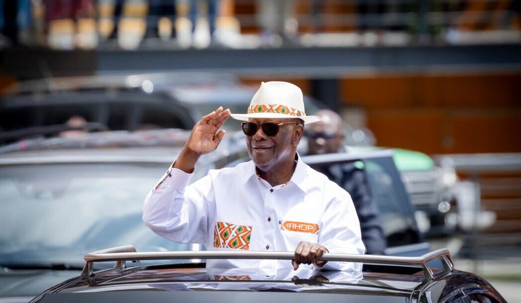 Côte d’Ivoire, Présidentielle 2025, Alassane Ouattara, RHDP, Fin de campagne, Abidjan Plateau, Croissance économique, Jeunesse ivoirienne, Paix et stabilité, Tensions politiques, Laurent Gbagbo,