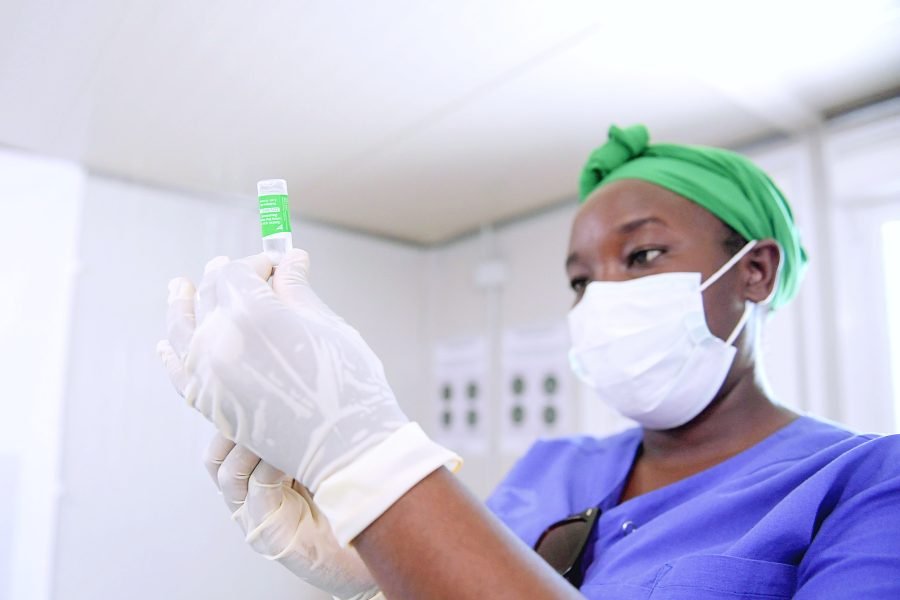 Côte d’Ivoire/ Grippe et Covid-19 : Pas d’épidémie selon les autorités sanitaires 8 Côte d’Ivoire, Santé, Grippe, COVID-19, VRS, Santé publique, INHP, Institut Pasteur, Surveillance sanitaire, Infections respiratoires, Prévention, Vaccination, Port du masque