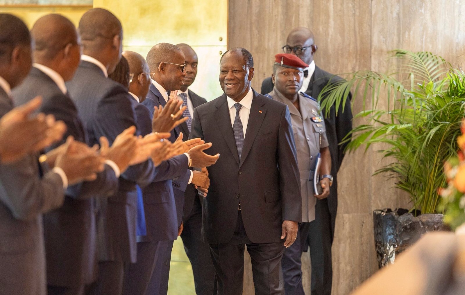 Côte d’Ivoire/Conseil des ministres : Alassane Ouattara dévoile les clés de sa victoire et appelle à redoubler d’engagement 8 ADO mambé