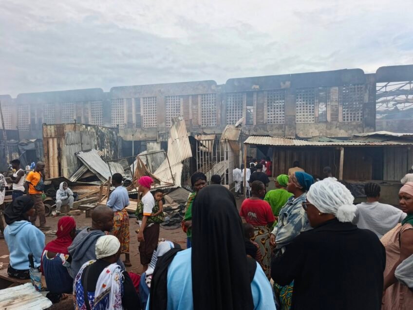 Bondoukou : un violent incendie ravage le grand marché, sans faire de victimes 8 745748086 27940070599015397 8909141998574147352 n e1783942569135