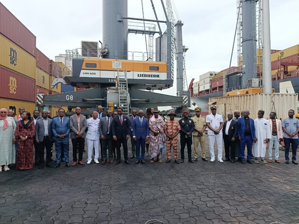 Côte d'Ivoire : Le terminal de San Pedro met en service une grue de dernière génération 8 grue pasp san pedro