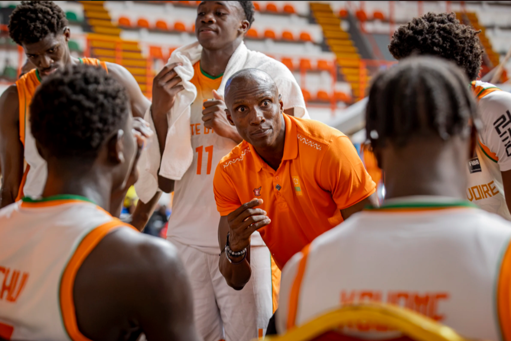 Afrobasket U18 / TROIS QUESTIONS à : Stéphane Konaté dévoile les clés de la victoire de la Côte d’Ivoire face à l’Égypte 8 stephane konate azema afrobasket u18 egypte