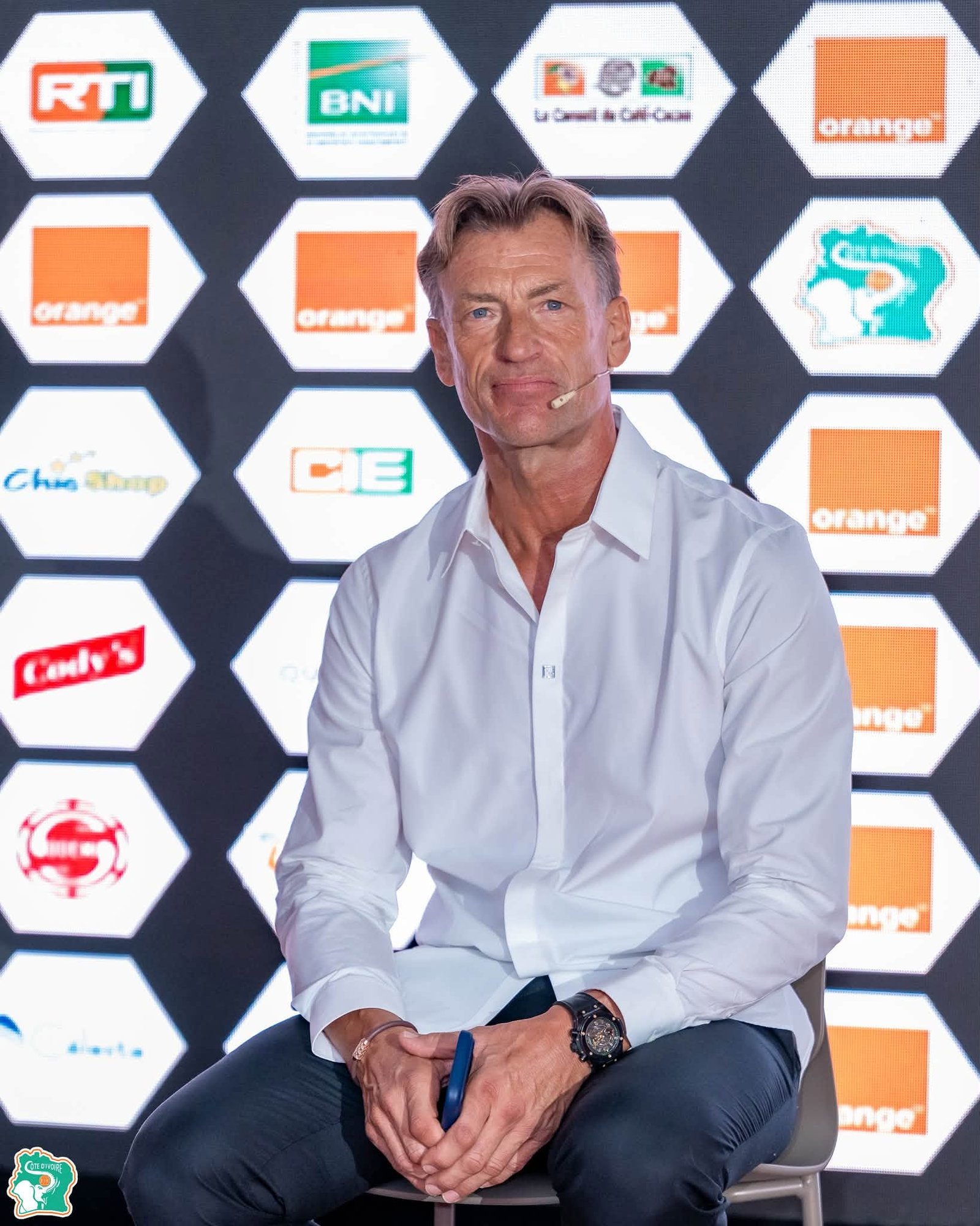 Éléphants de Côte d’Ivoire : Hervé Renard dévoile sa première liste et annonce un nouveau cycle 8 812282371 1401237641998637 3208806292400152184 n